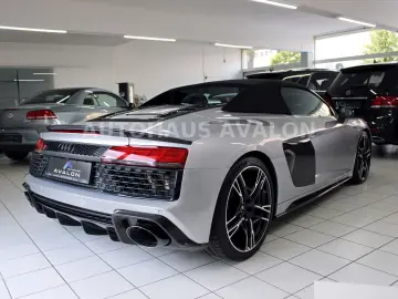 AUDI R8 Spyder V10 performance quattro CARBON~RAUTE