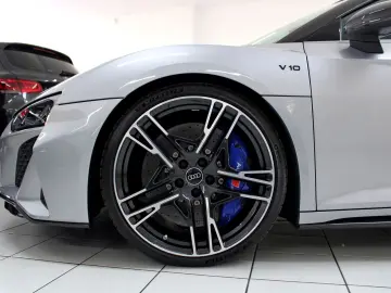 AUDI R8 Spyder V10 performance quattro CARBON~RAUTE