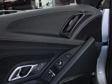 AUDI R8 Spyder V10 performance quattro CARBON~RAUTE