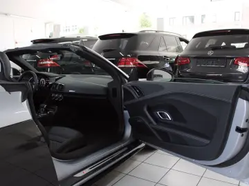 AUDI R8 Spyder V10 performance quattro CARBON~RAUTE