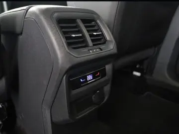 VW Tiguan R 4Motion   DSG   MATRIX   ACC   21   TOP