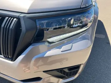 TOYOTA Land Cruiser 2 8L-D TEC-Edition AHK Standheizung