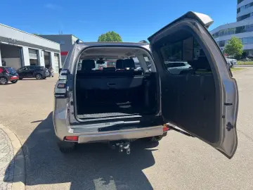 TOYOTA Land Cruiser 2 8L-D TEC-Edition AHK Standheizung
