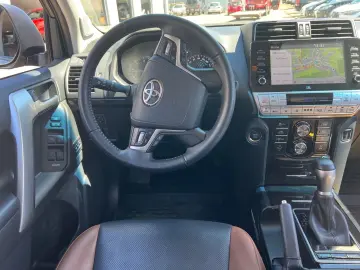 TOYOTA Land Cruiser 2 8L-D TEC-Edition AHK Standheizung