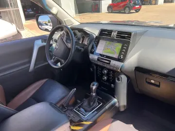 TOYOTA Land Cruiser 2 8L-D TEC-Edition AHK Standheizung