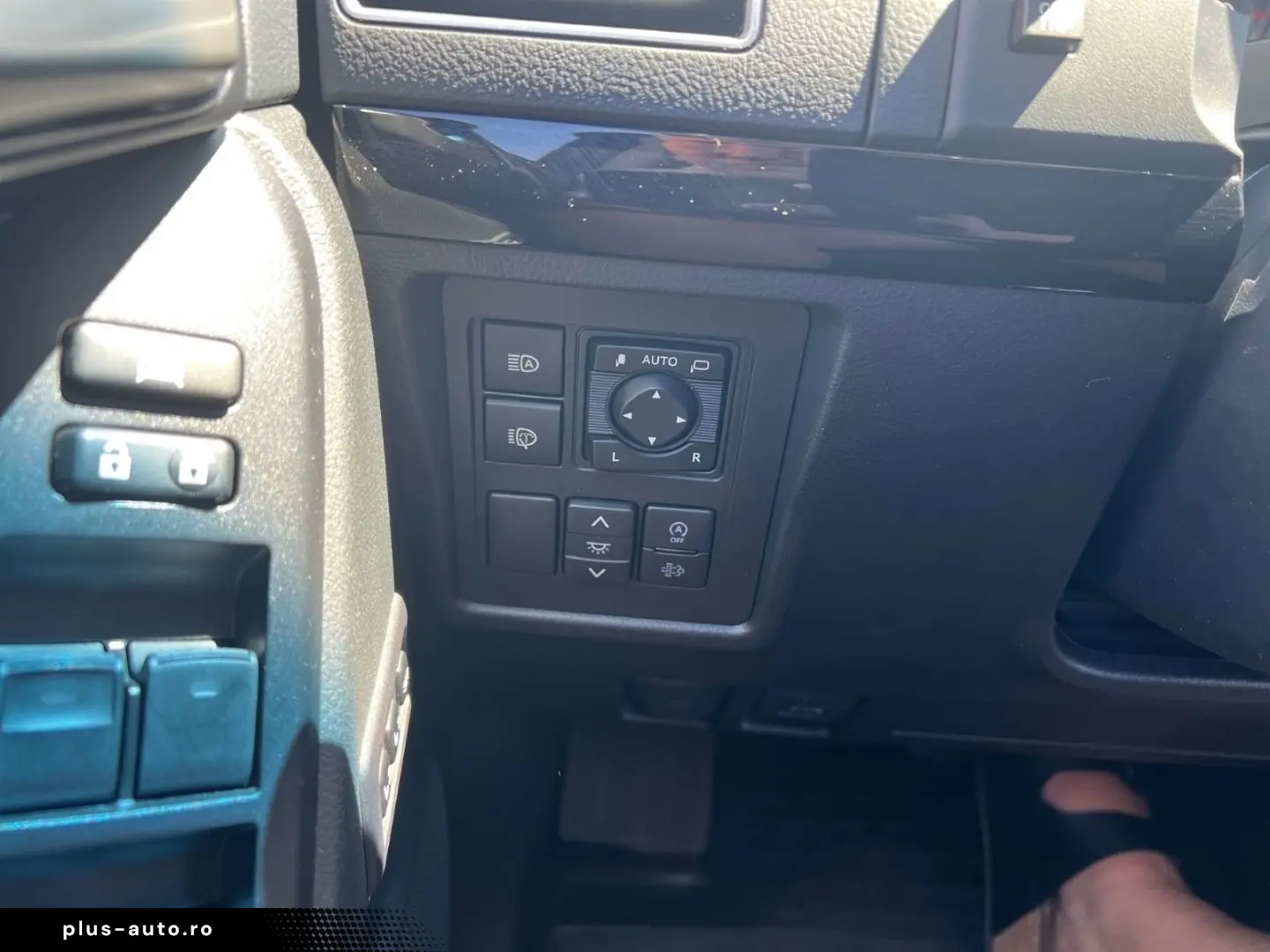 TOYOTA Land Cruiser 2023 — imagine 29