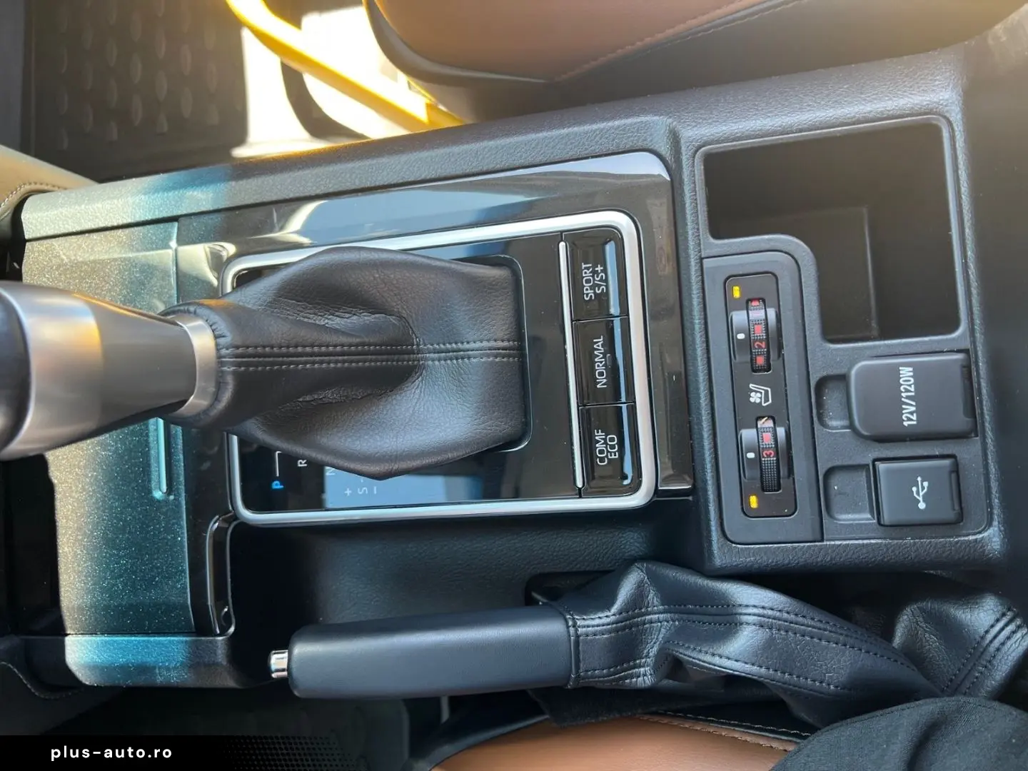 TOYOTA Land Cruiser 2023 — imagine 30