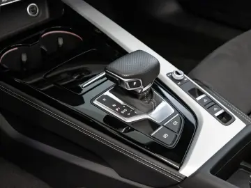 AUDI A5 Cabriolet 40 TFSI S line Keyless virtC Kamera