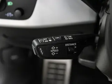 AUDI A5 Cabriolet 40 TFSI S line Keyless virtC Kamera