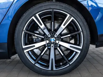 BMW 550e xDrive M Sportpaket HUD PANO B&W DAPro AHK