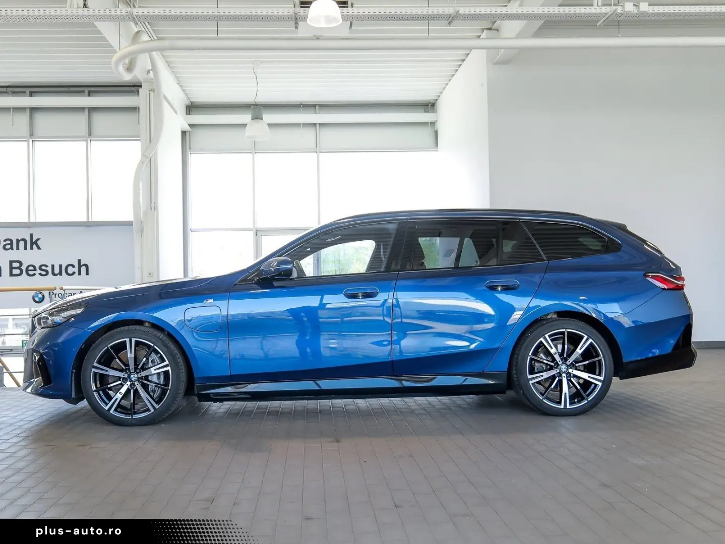 BMW 5 Series 2025 — imagine 10