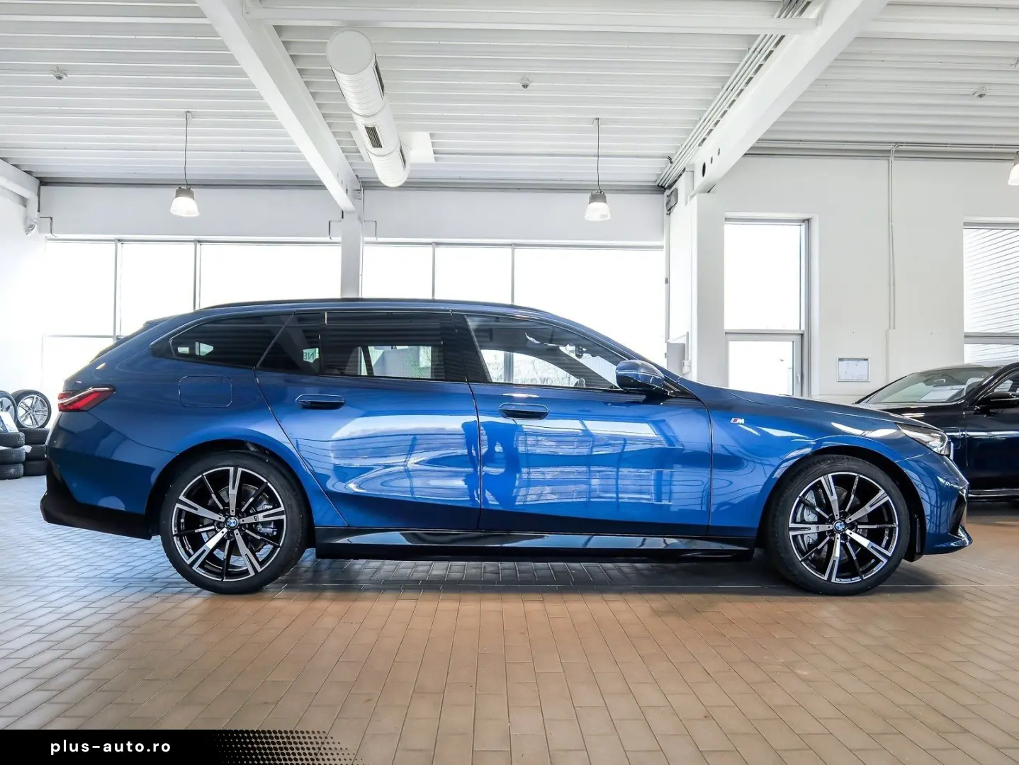 BMW 5 Series 2025 — imagine 11