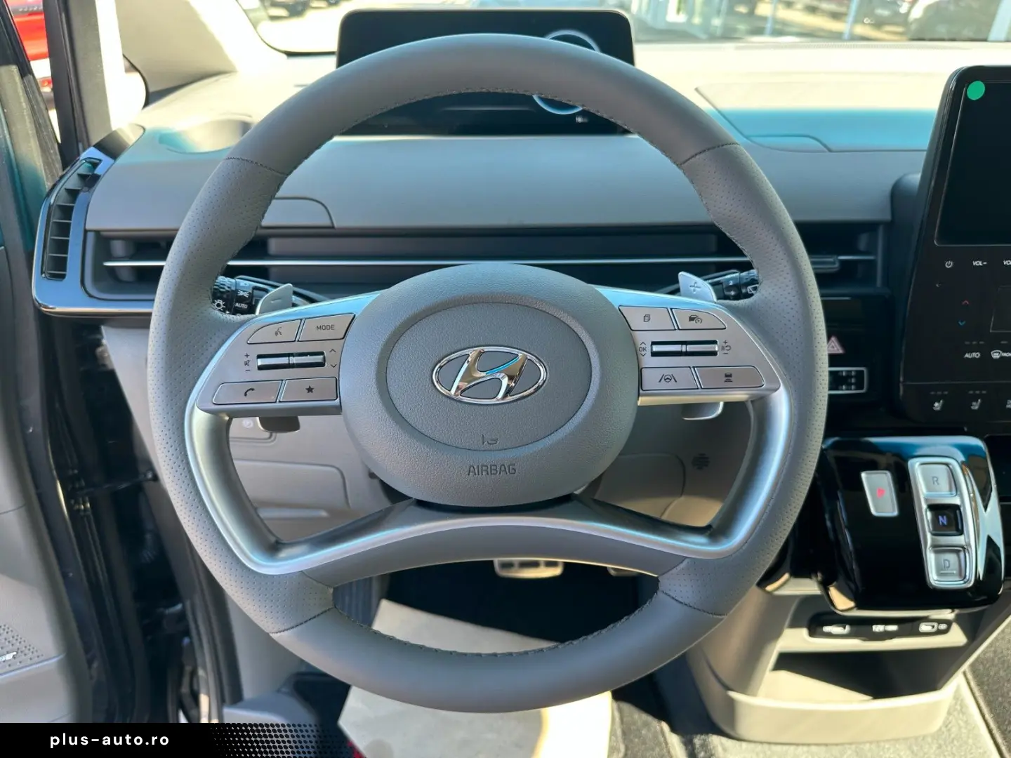 HYUNDAI Staria 2022 — imagine 13
