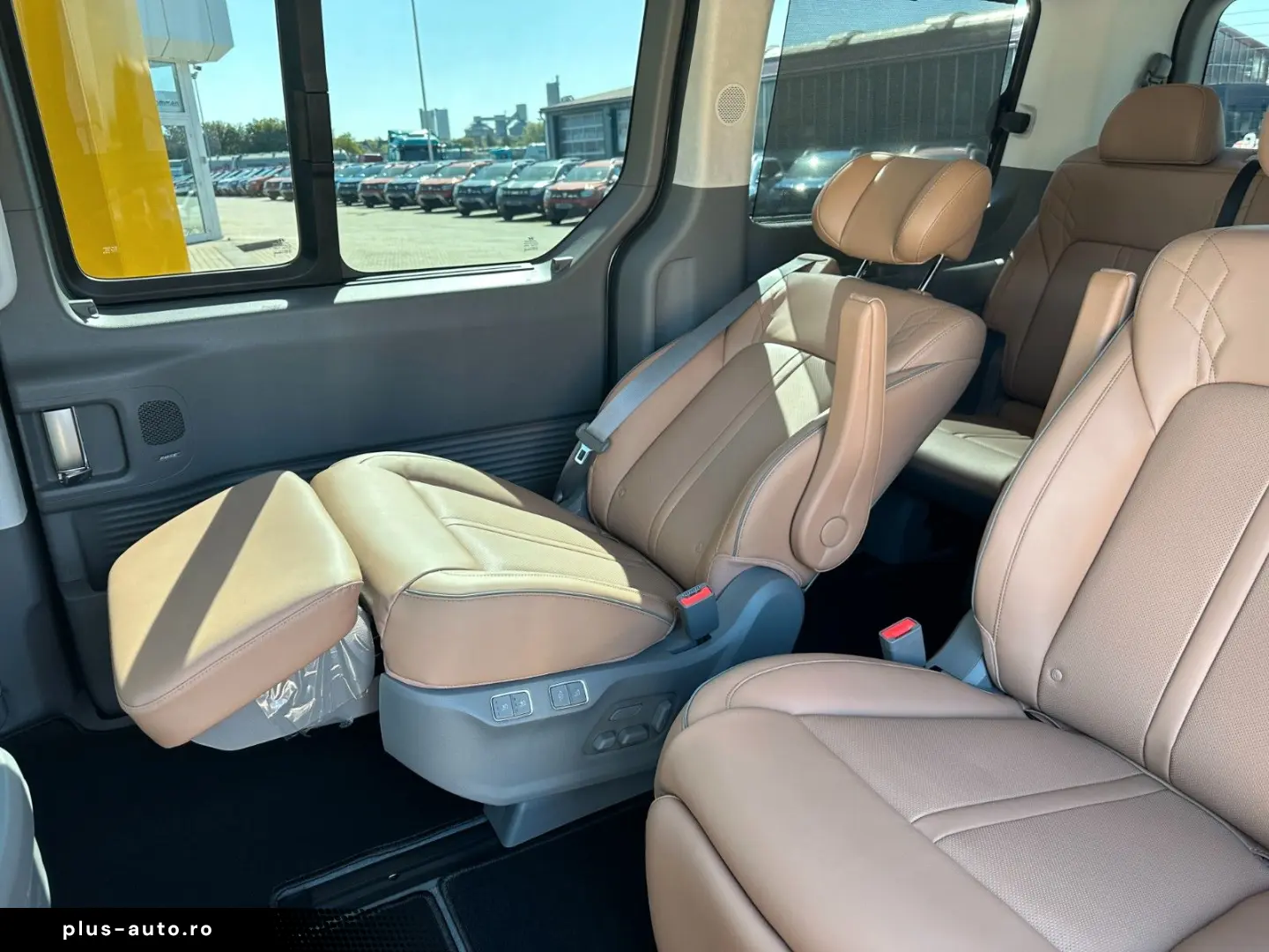 HYUNDAI Staria 2022 — imagine 14