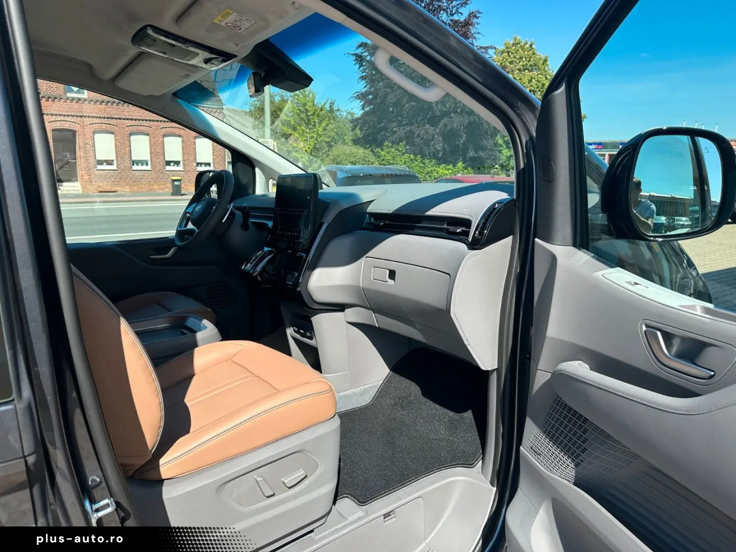 HYUNDAI Staria 2022 — imagine 18