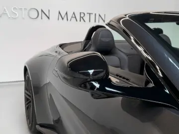 ASTON MARTIN Vantage Roadster   Aston Martin Brussels