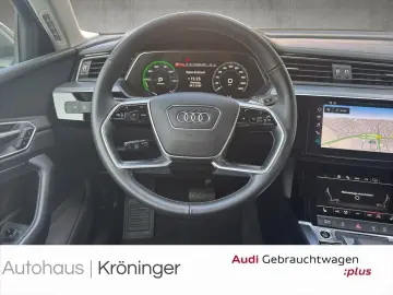 AUDI Q8 50 quattro advanced Luft Navi Leder SHZ Klima