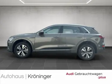 AUDI Q8 50 quattro advanced Matrix Luft Leder Kamera