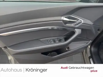 AUDI Q8 50 quattro advanced Matrix Luft Leder Kamera