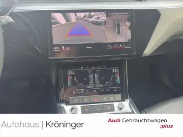 AUDI Q8 50 quattro advanced Matrix Luft Leder Kamera
