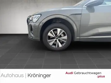 AUDI Q8 50 quattro advanced Matrix Luft Leder Kamera