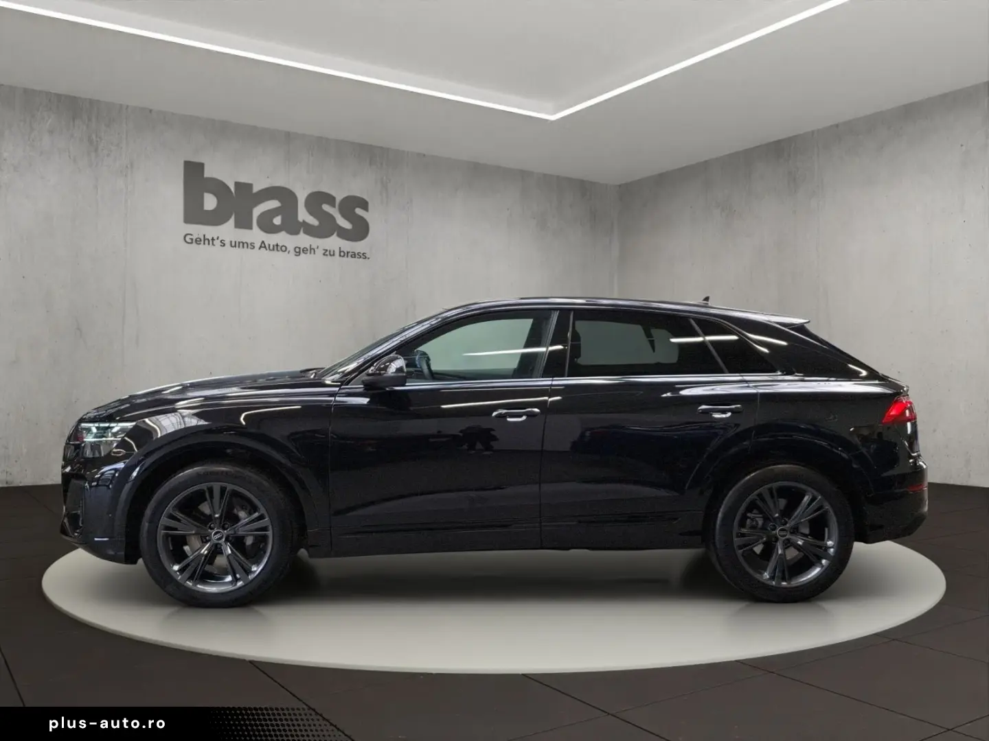 AUDI Q8 2025 — imagine 3