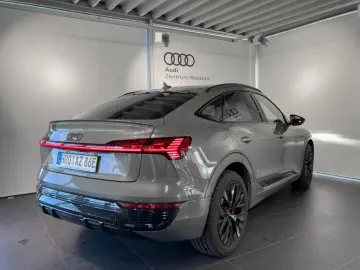 AUDI Q8 Sportback 55 e-tron Quattro S-Line Navi Matri
