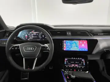 AUDI Q8 Sportback 55 e-tron Quattro S-Line Navi Matri