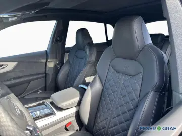 AUDI Q8 50 TDI qu 2x S line AHK PANO LUFT STANDHZG.