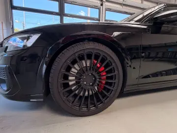 AUDI S8 TFSI quattro tiptronic -
