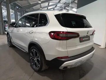 BMW X5 xDrive 30d xLine LED Navi ACC Pano AHK