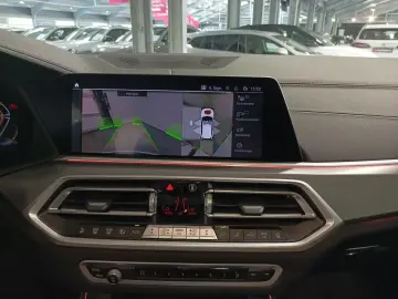 BMW X5 xDrive 30d xLine LED Navi ACC Pano AHK