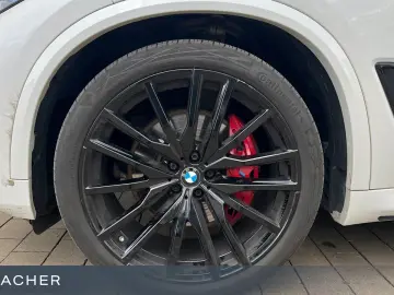 BMW X5 xDrive30d A M-Sport SkyLou AHK DAProf Leder