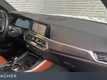 BMW X5 xDrive30d A M-Sport SkyLou AHK DAProf Leder
