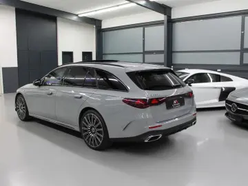 MERCEDES-BENZ d 4Matic AMG Premium Superscreen Pano 21  Voll