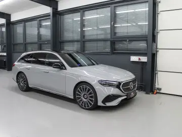MERCEDES-BENZ d 4Matic AMG Premium Superscreen Pano 21  Voll