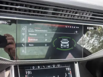 AUDI RS Q8 TFSI quattro MATRIX HUD PANO STAND