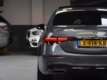 MERCEDES-BENZ S 580 e 4Matic L AMG Panorama Voll Aust