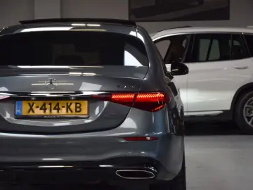 MERCEDES-BENZ S 580 e 4Matic L AMG Panorama Voll Aust
