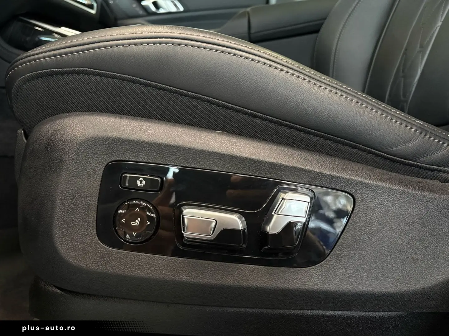 BMW X7 2025 — imagine 8