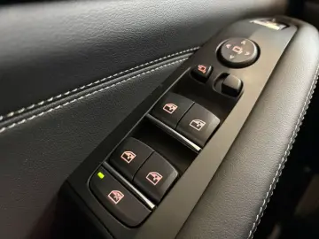 BMW X7 xDrive40d MSport Pro DA PA Prof SkyLounge 22
