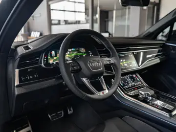 AUDI Q7 50 TDI quattro S-line AHK STHZ PANO UPE 128T€