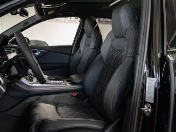 AUDI Q7 50 TDI quattro S-line AHK STHZ PANO UPE 128T€