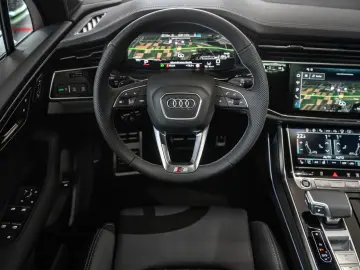 AUDI Q7 50 TDI quattro S-line AHK STHZ PANO UPE 128T€