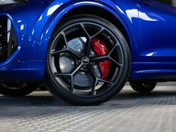 AUDI RSQ8 4.0 TFSI quattro perf. KERAMIK SONDERFARBE