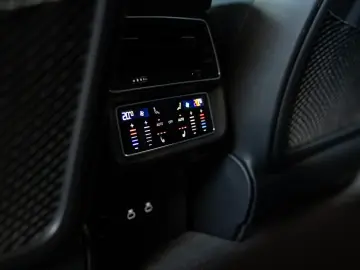 AUDI RSQ8 4.0 TFSI quattro perf. KERAMIK SONDERFARBE