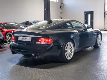 ASTON MARTIN Vanquish V12 ASM Bowland-Black PDC 2 2 BUCKET