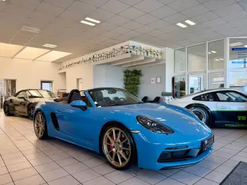 PORSCHE 718 Boxster GTS 4.0 PDK PTS-Farbe   BOSE  Kamera