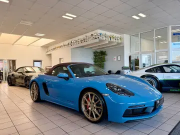 PORSCHE 718 Boxster GTS 4.0 PDK PTS-Farbe   BOSE  Kamera