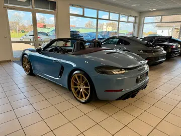 PORSCHE 718 Boxster GTS 4.0 PDK PTS-Farbe   BOSE  Kamera